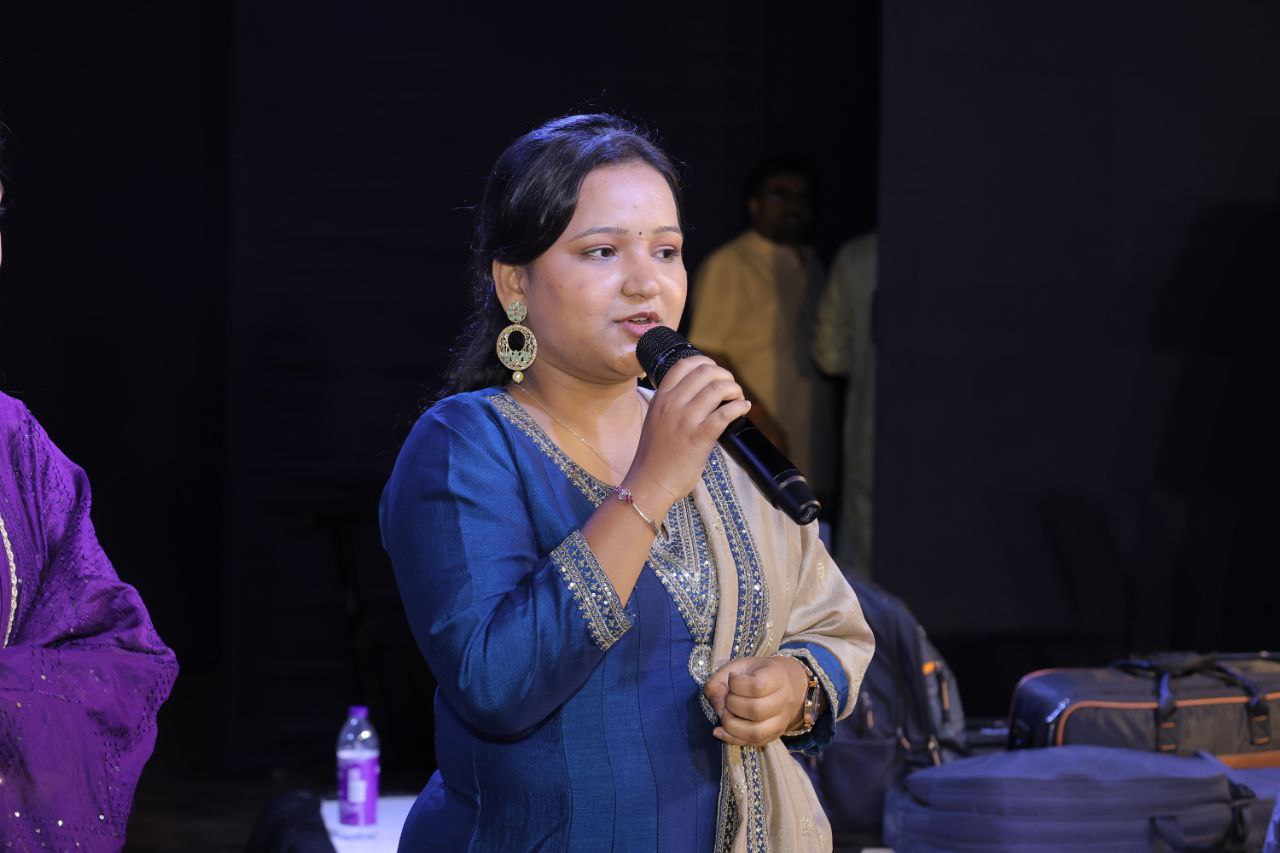 Solo Vocal Performance - Showcasing Emotional Depth